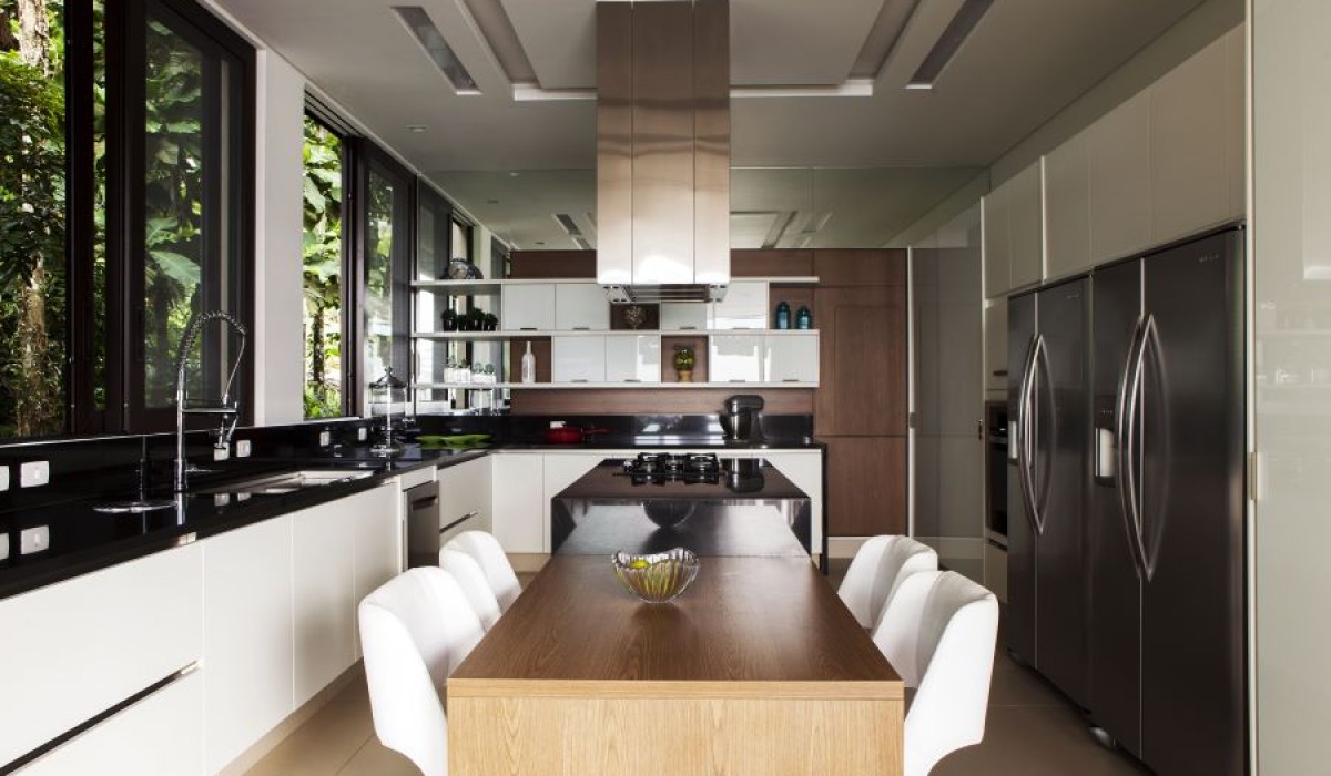 A conveniência e estética dos espaços para refeições rápidas nas cozinhas