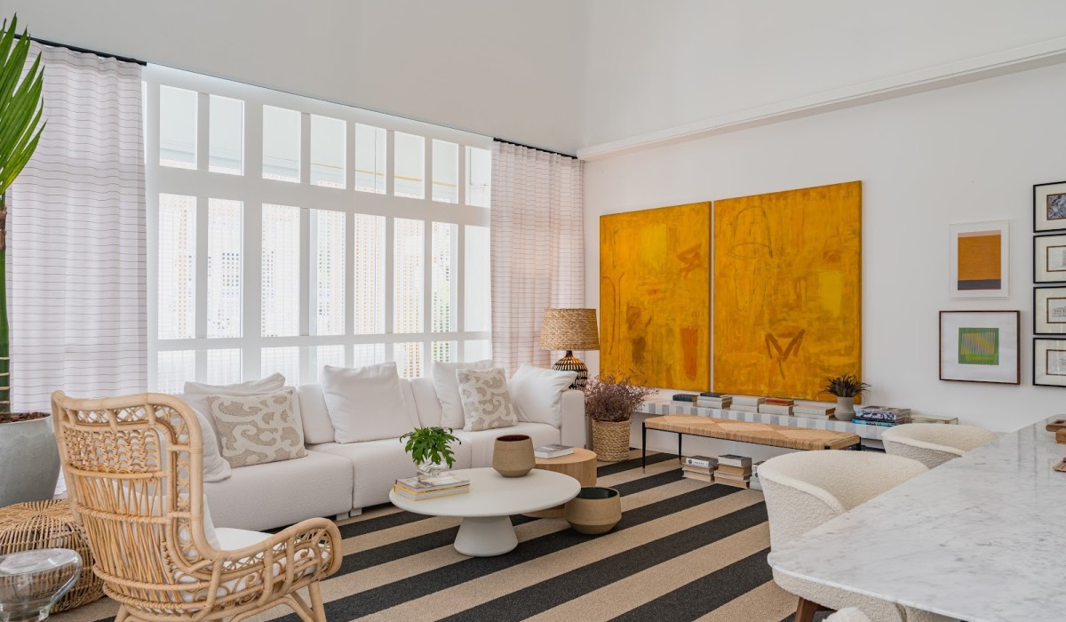 Mostra "Atrás do Vidro - a alma das cores" convida arquitetos e designers a explorar o poder cromático na transformação dos espaços da casa