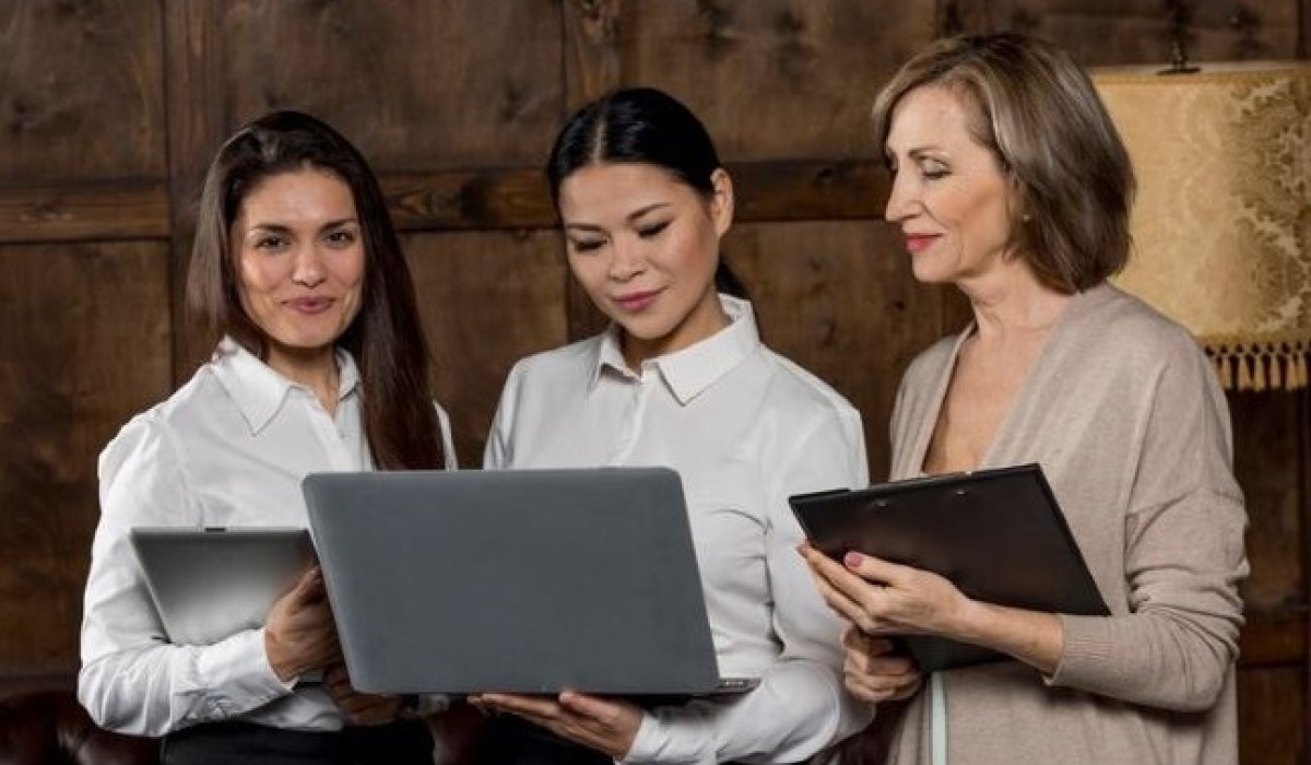 Mulheres têm menos apoio para abrir ou gerir pequenas empresas, aponta pesquisa