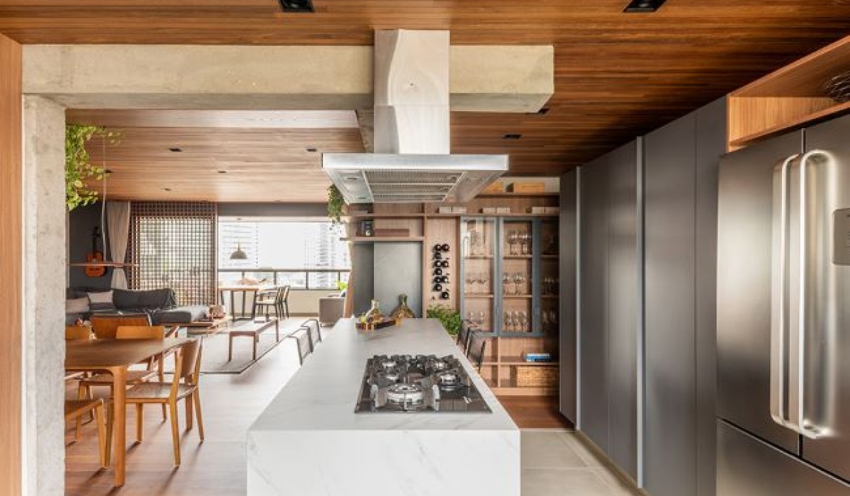 Apartamento de 187 m² combina madeira e concreto aparente em perfeita harmonia com design sofisticado