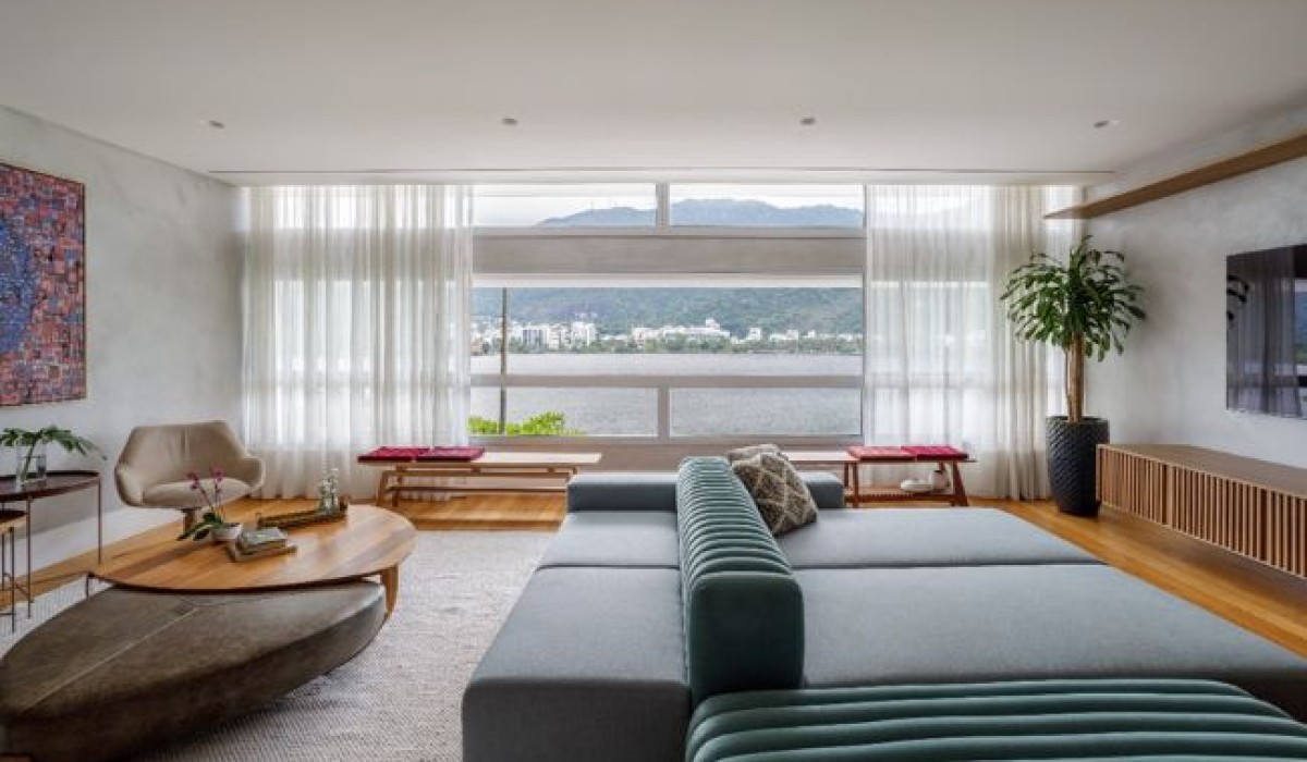 Reforma arquitetônica liderada por Marcela Fazio, Natacha Alves e Beatriz Slaibi transforma apartamento dos anos 1970 em uma joia contemporânea