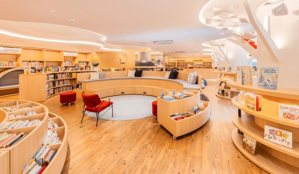 Zénite Arquitetura & Construção converte a biblioteca da Graded School em uma experiência de leitura singular