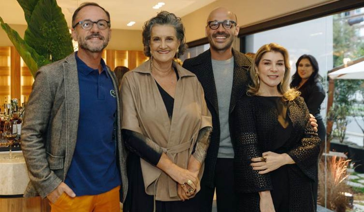 Movelaria Oliveira inaugura showroom no Batel