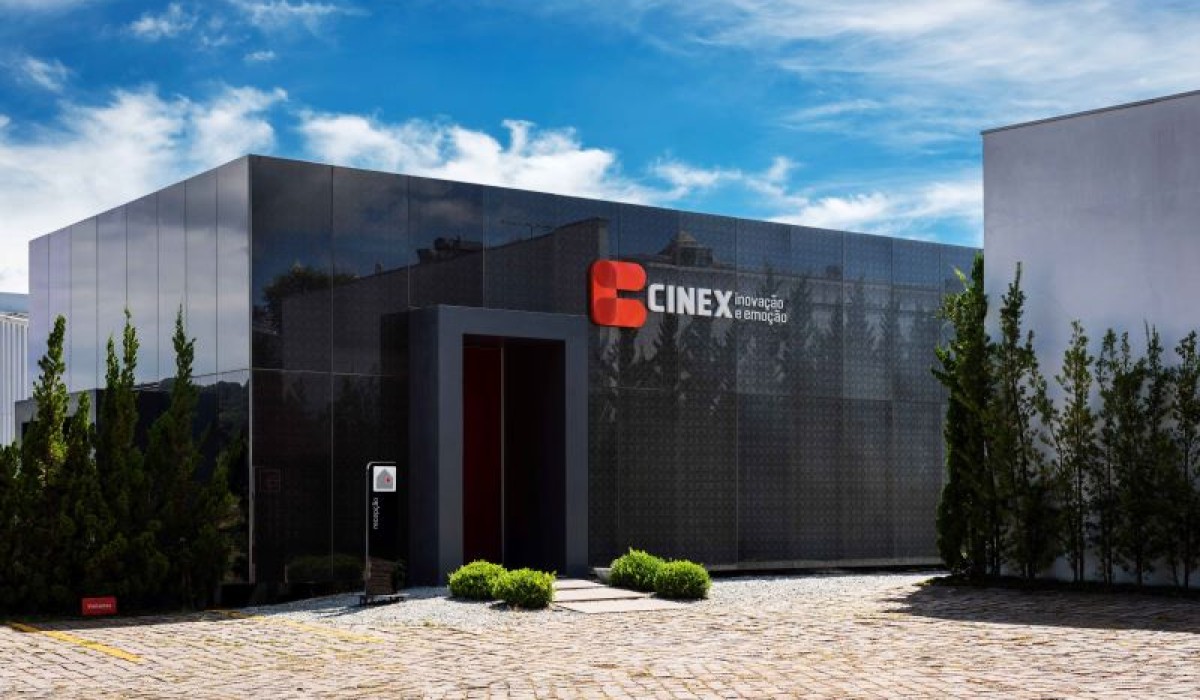 Cinex e Obispa compartilham espaço na Movelsul