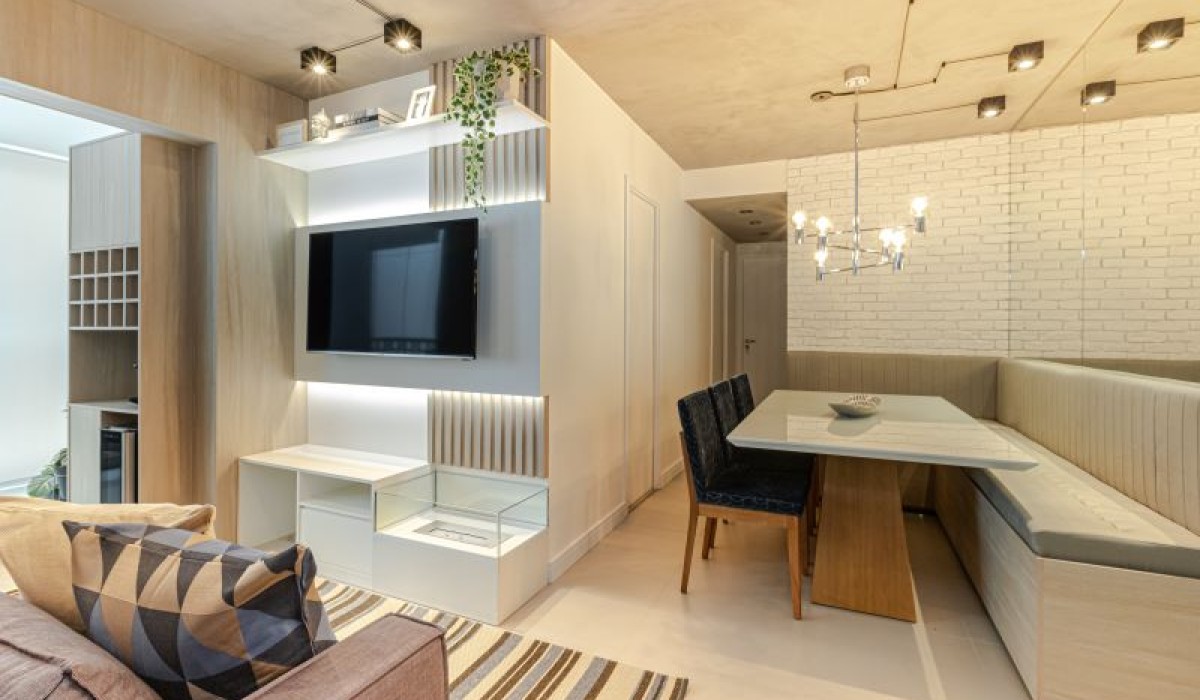 Apartamento de 77m² no Butantã ganha layout fluido e estética industrial com assinatura da RMV Interiores