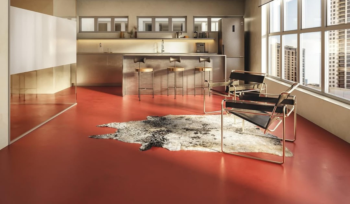 Tendência em design de interiores, o "piso sem juntas" é uma aposta que valoriza a narrativa arquitetônica
