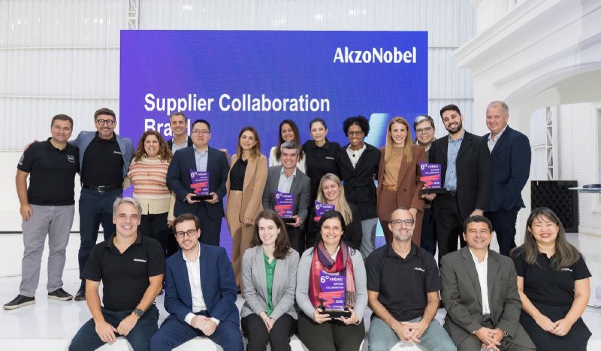 AkzoNobel reconhece fornecedores por sua contribuição ao desenvolvimento da cadeia de tintas e revestimentos