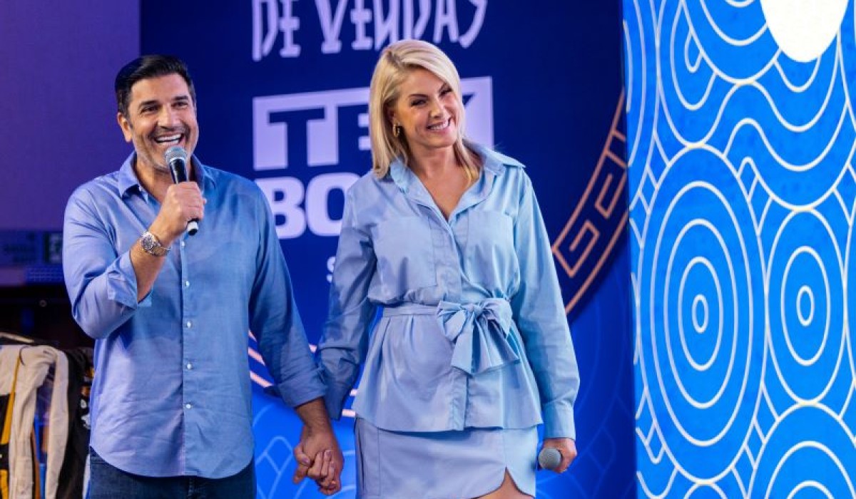 Tekbond lança promoção "Coladinhos", com Ana Hickmann e Edu Guedes