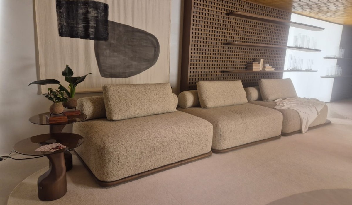 Uultis estreia na CASACOR SC com mobiliário que traduz conforto e design autoral
