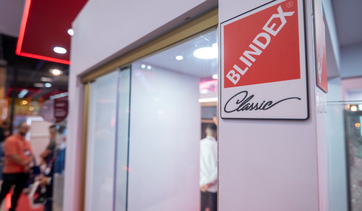 Tendência minimalista invade o design de interiores de banheiros