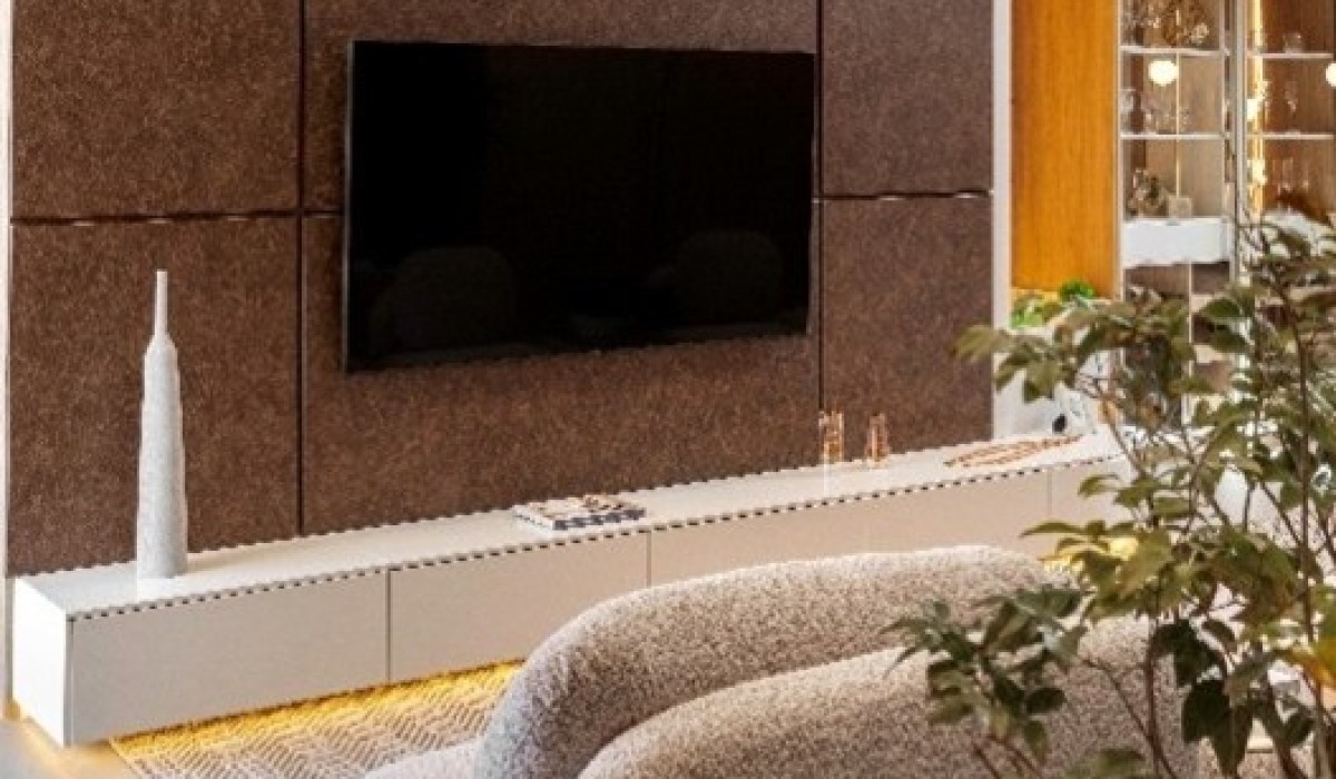 Linha Pelle, da Celmar, integra couro natural e madeira sustentável para criar experiências sensoriais