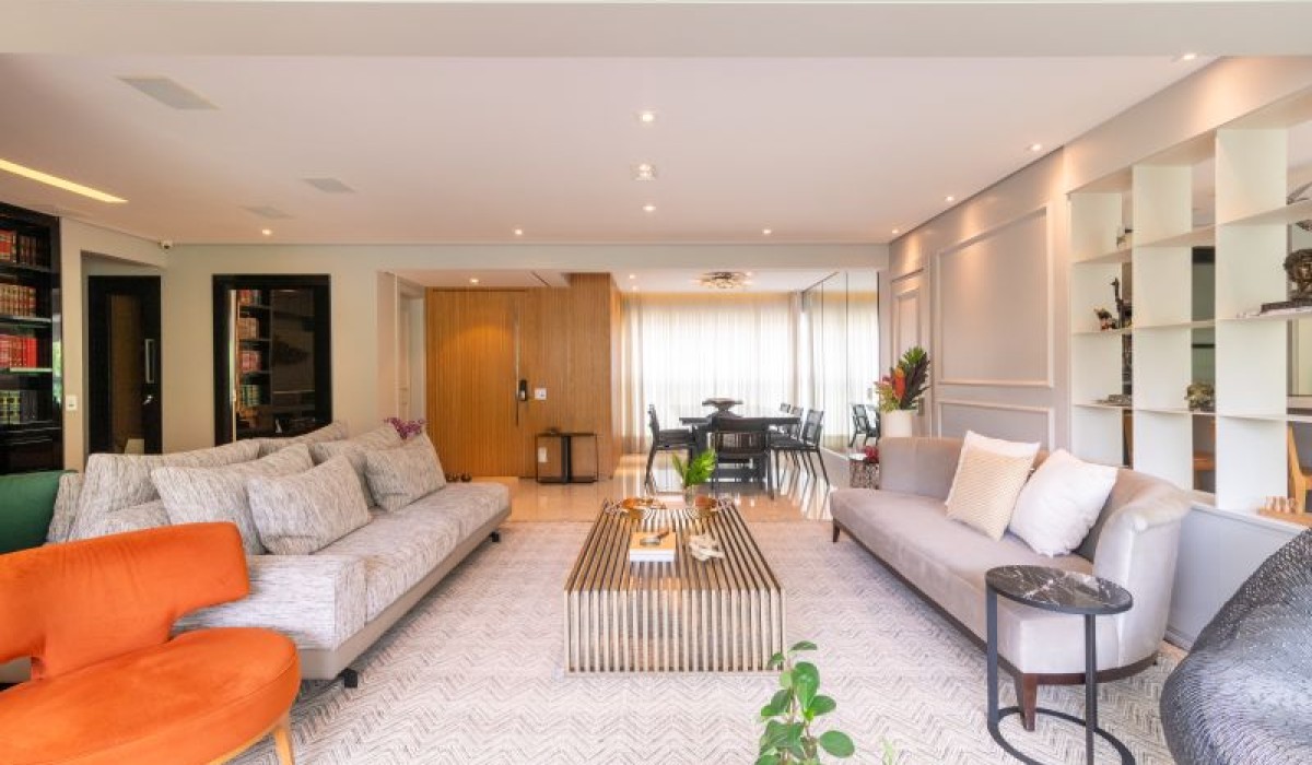 Sabrina Salles assina retrofit de decoração atualiza apartamento na Vila Mariana