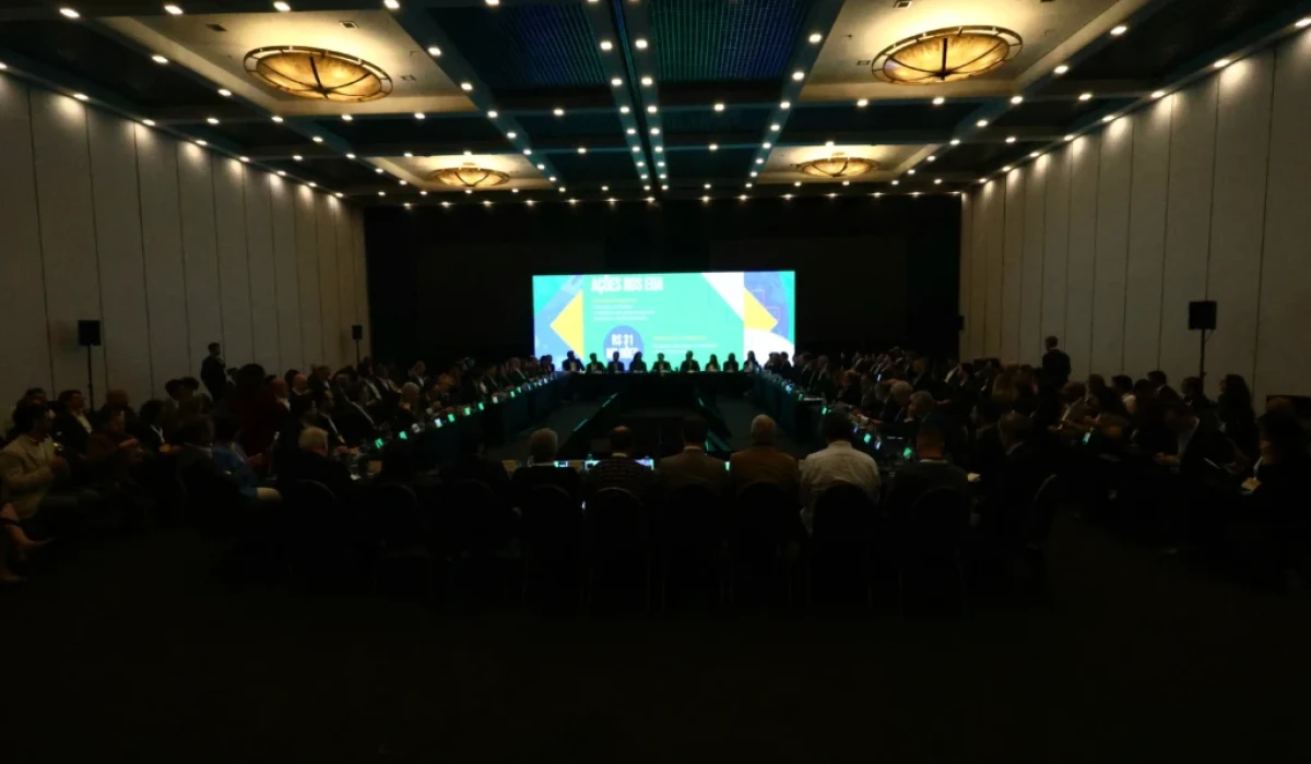 ABIMÓVEL participa do lançamento de plano de R$ 210 milhões da ApexBrasil para diversificar exportações
